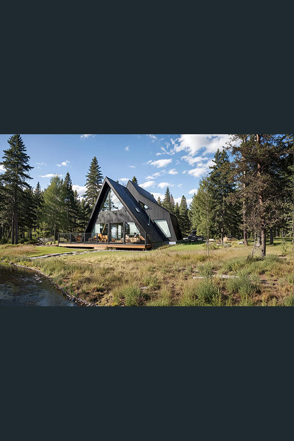 Cabin front Thumbnail